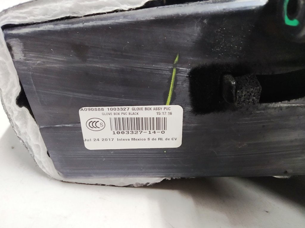 24 1003327-14-O Schowek na rękawiczki PVC B BLK Tesla model S REST 1003327-14-P